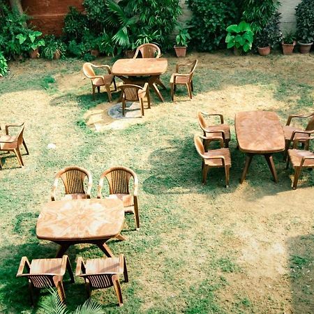 Hotel Sugandh Retreat Τζαϊπούρ Εξωτερικό φωτογραφία