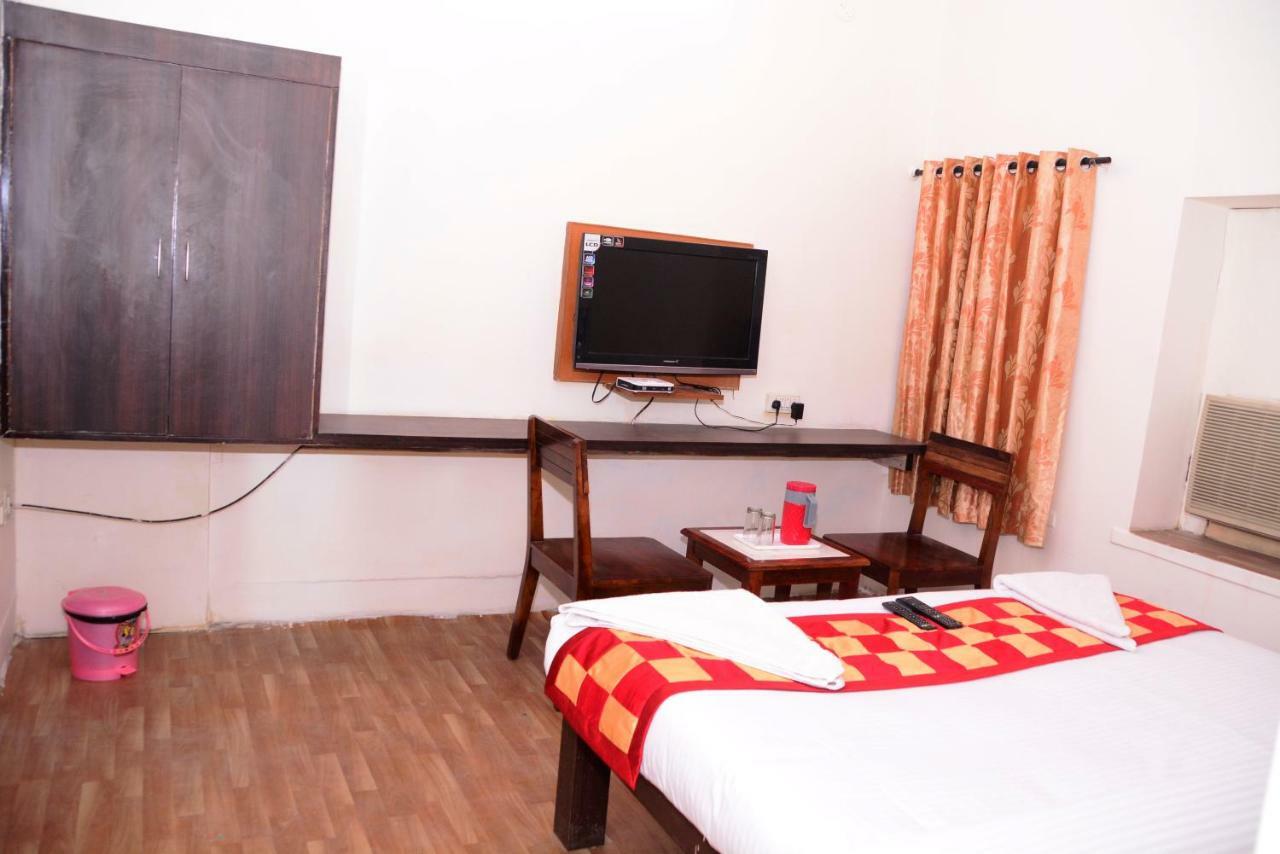 Hotel Sugandh Retreat Τζαϊπούρ Εξωτερικό φωτογραφία